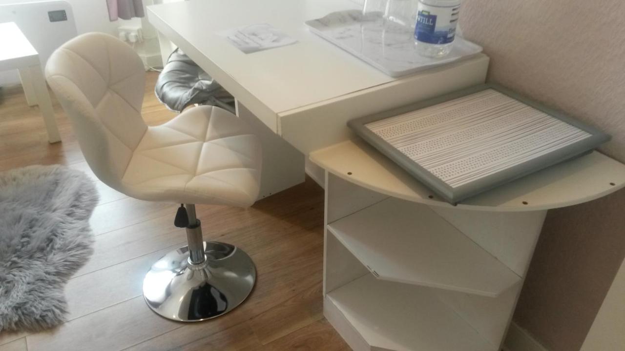 White Rose Cottage Weston-super-Mare Bagian luar foto