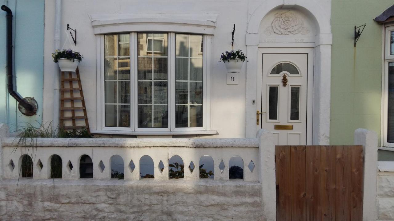 White Rose Cottage Weston-super-Mare Bagian luar foto